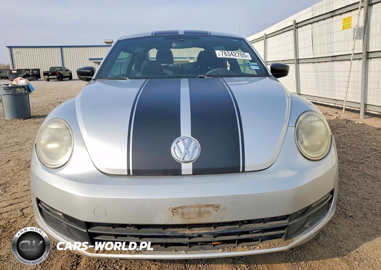 2013 Volkswagen Beetle VIN:3VWFP7AT7DM643906 - 5
