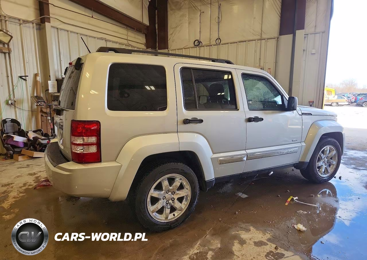 2012 Jeep Liberty Sport VIN:1C4PJMAKXCW202932 - 3
