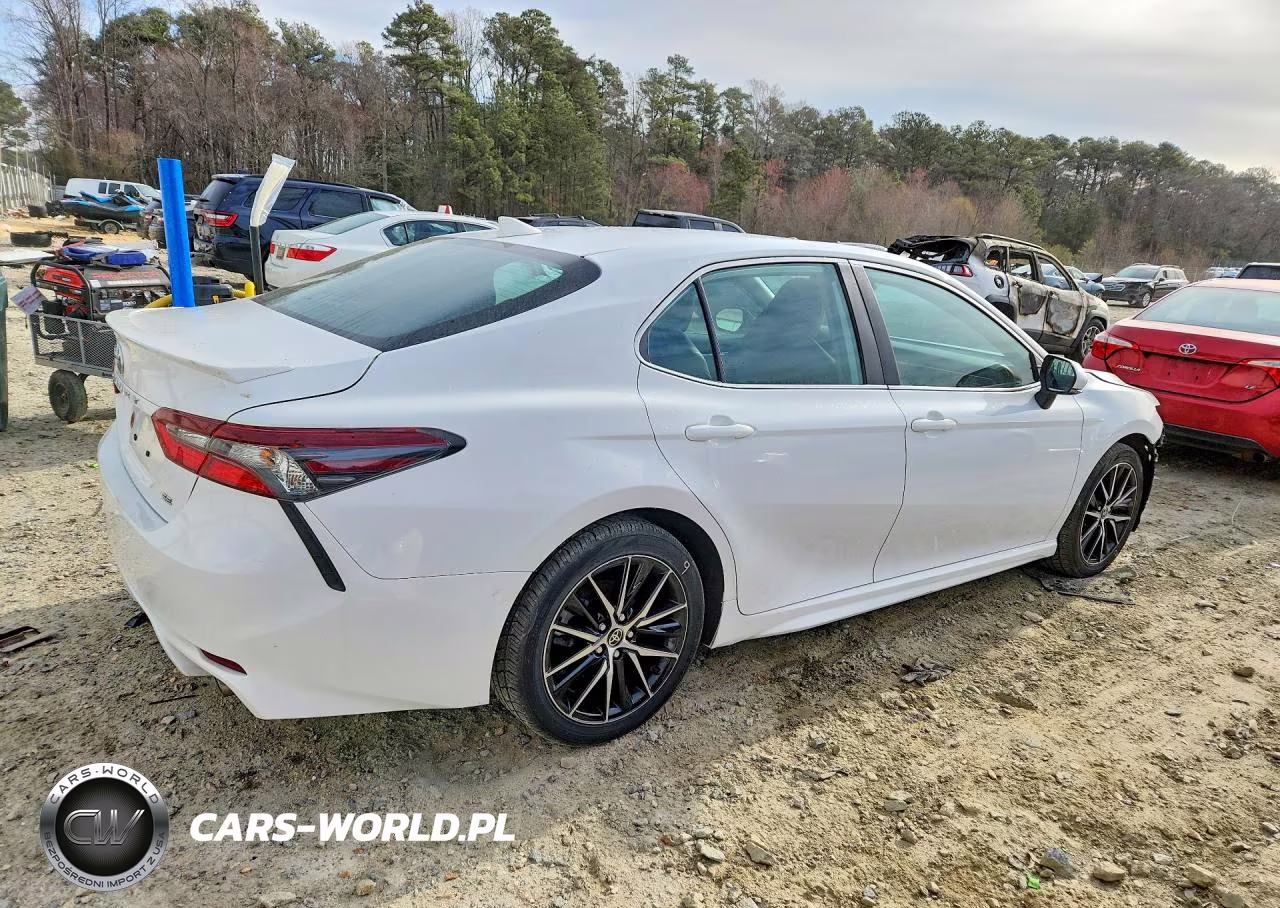 2022 Toyota Camry Se VIN:4T1G11AK7NU664731 - 3