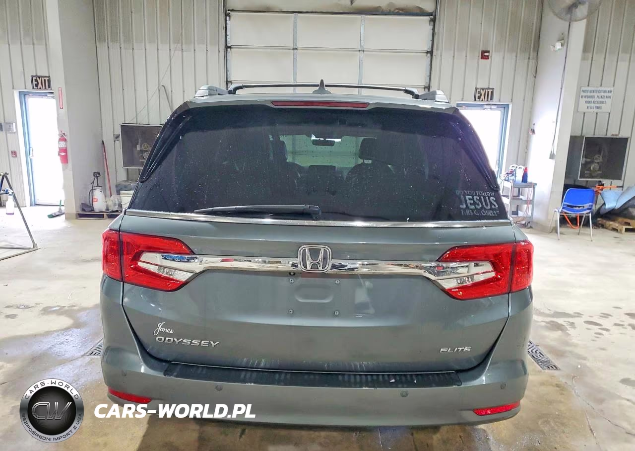 2018 Honda Odyssey Elite VIN:5FNRL6H93JB010092 - 6