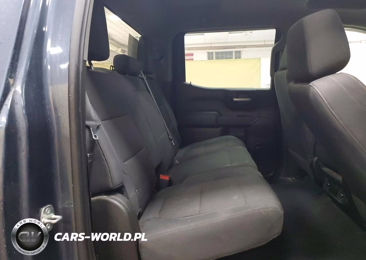 2019 Chevrolet Silverado K1500 Custom VIN:1GCUYBEF4KZ257342 - 10