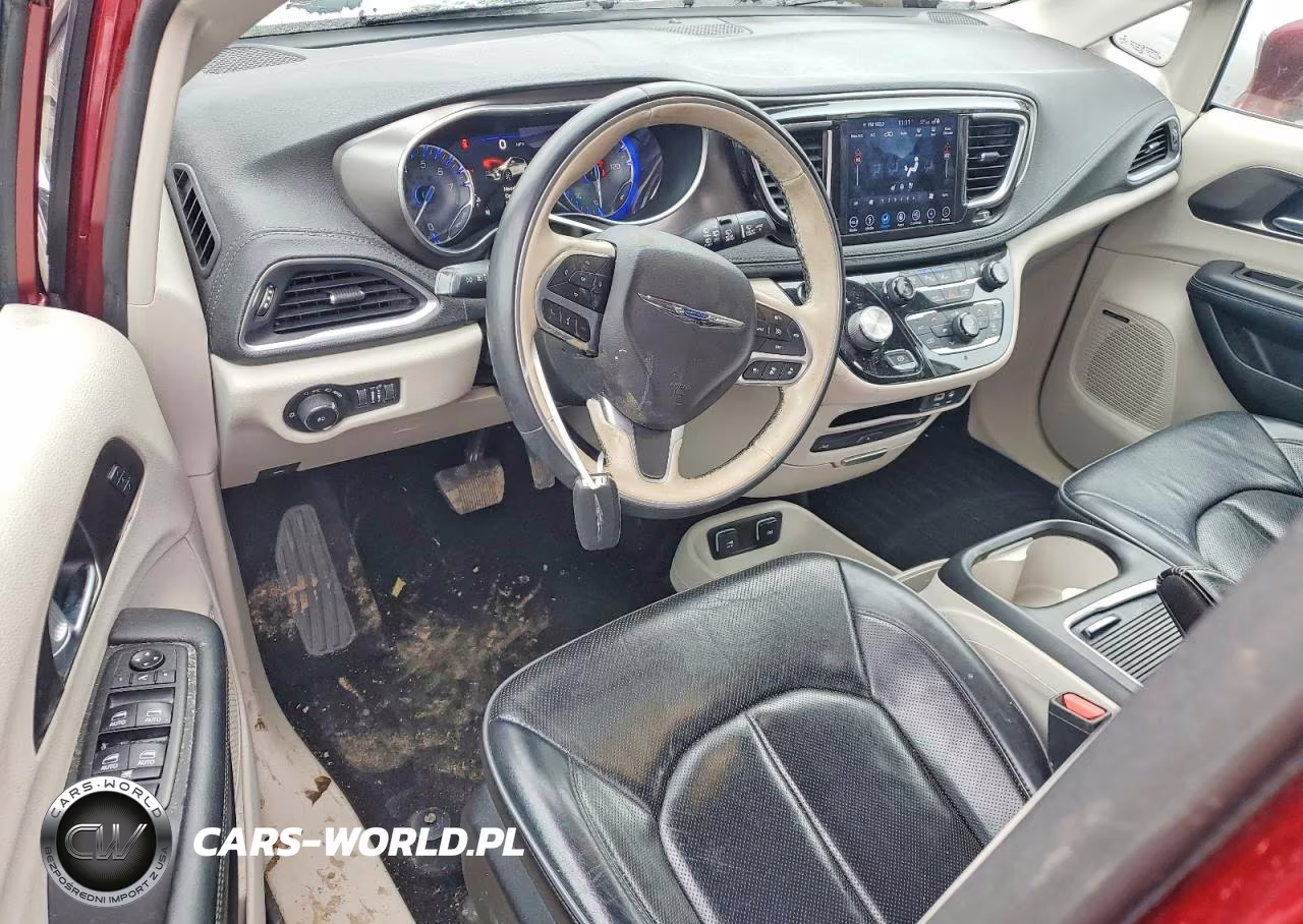 2018 Chrysler Pacifica Limited VIN:2C4RC1GG8JR210506 - 8