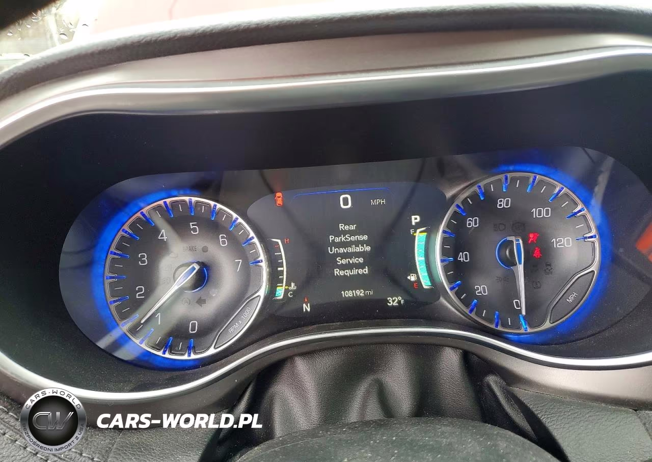 2018 Chrysler Pacifica Limited VIN:2C4RC1GG8JR210506 - 9