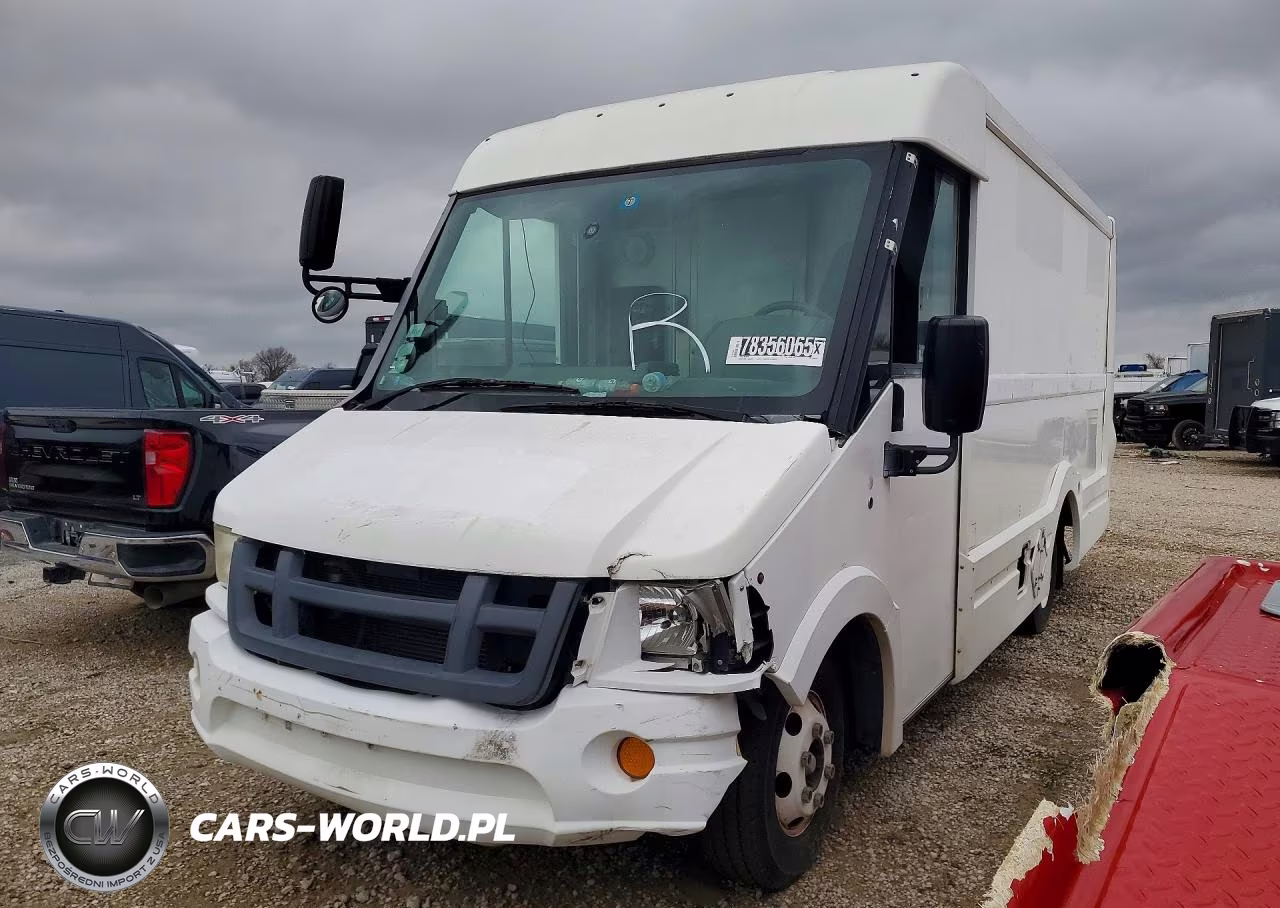 2012 Isuzu Npr Hd Delivery Truck