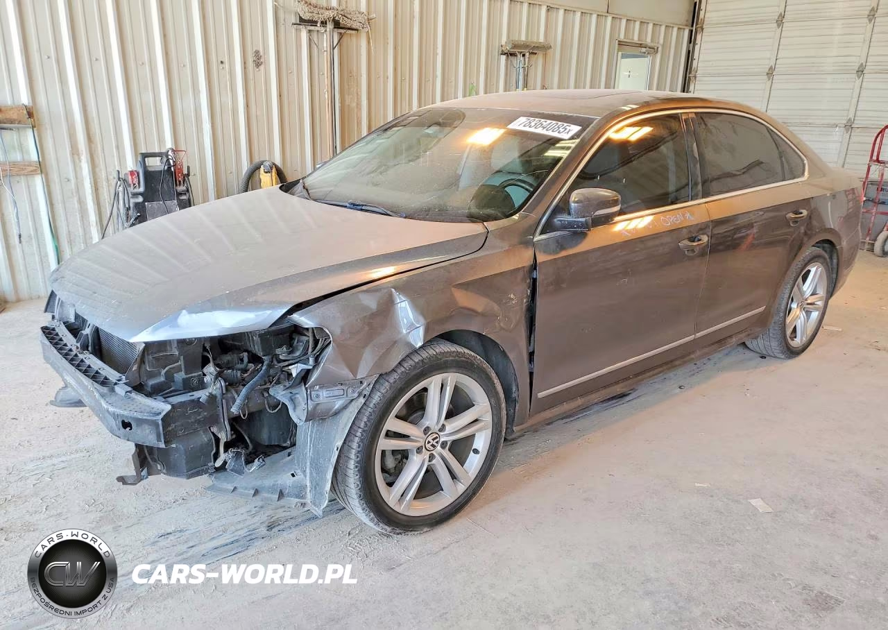 2013 Volkswagen Passat Sel