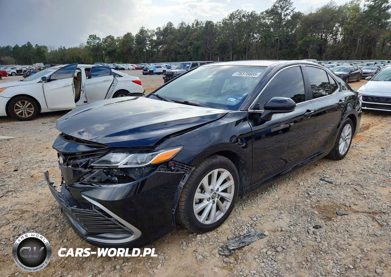 2022 Toyota Camry Le