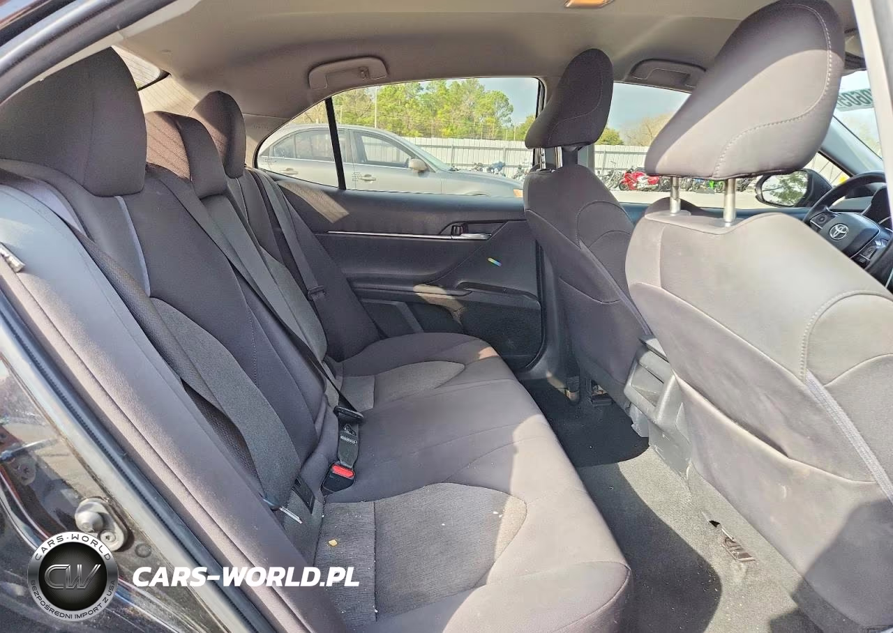 2022 Toyota Camry Le VIN:4T1C11AK1NU070800 - 10