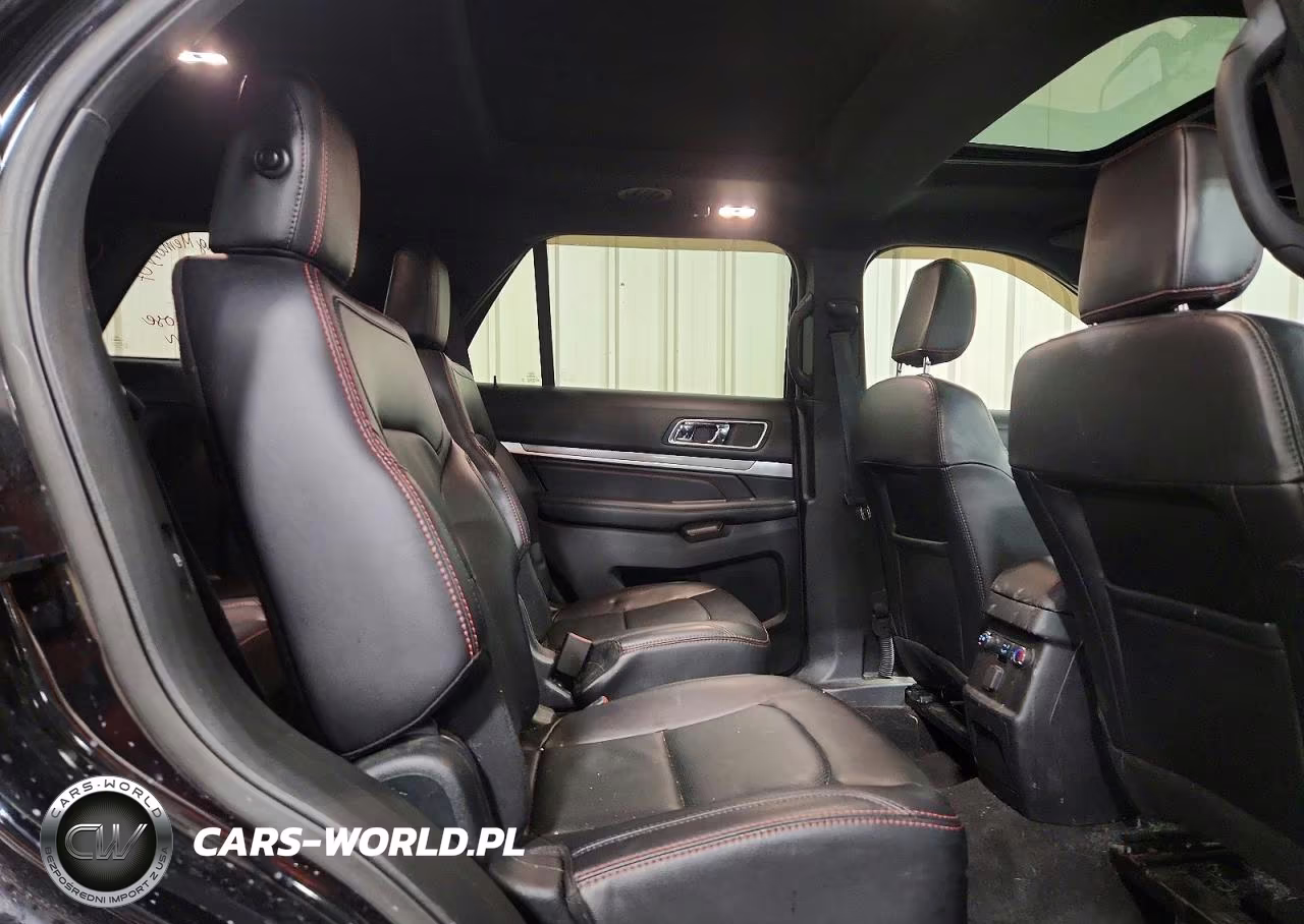2019 Ford Explorer Sport VIN:1FM5K8GT2KGA89641 - 11