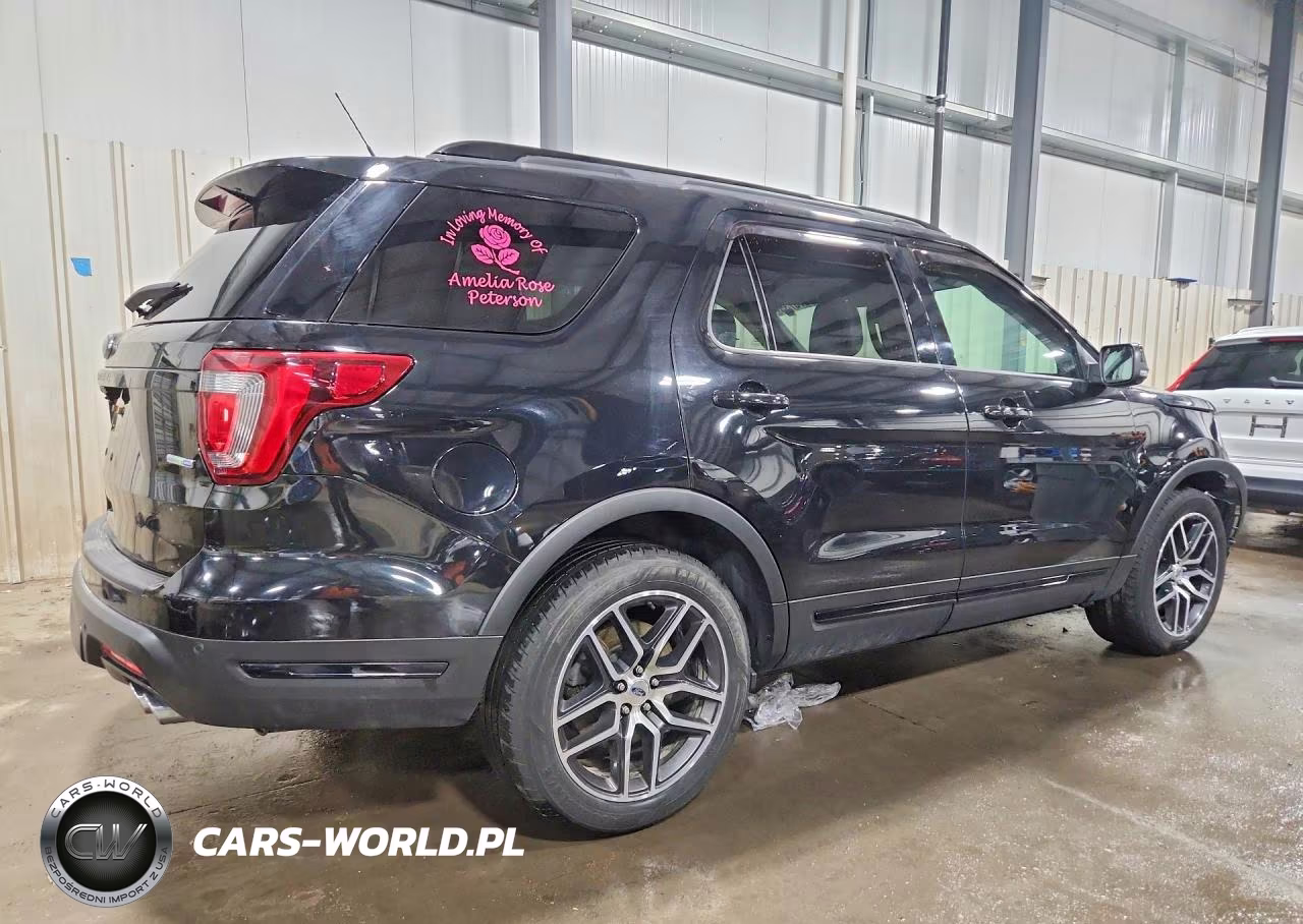 2019 Ford Explorer Sport VIN:1FM5K8GT2KGA89641 - 3