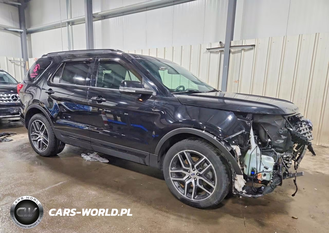 2019 Ford Explorer Sport VIN:1FM5K8GT2KGA89641 - 4