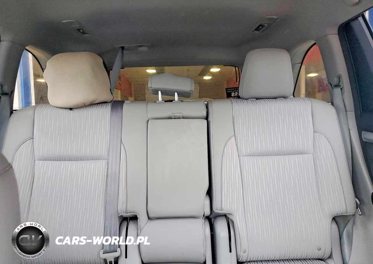 2015 Toyota Highlander VIN:5TDBKRFH9FS086029 - 10