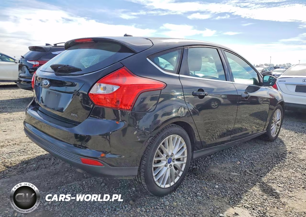 2012 Ford Focus Sel VIN:1FAHP3M24CL279683 - 3