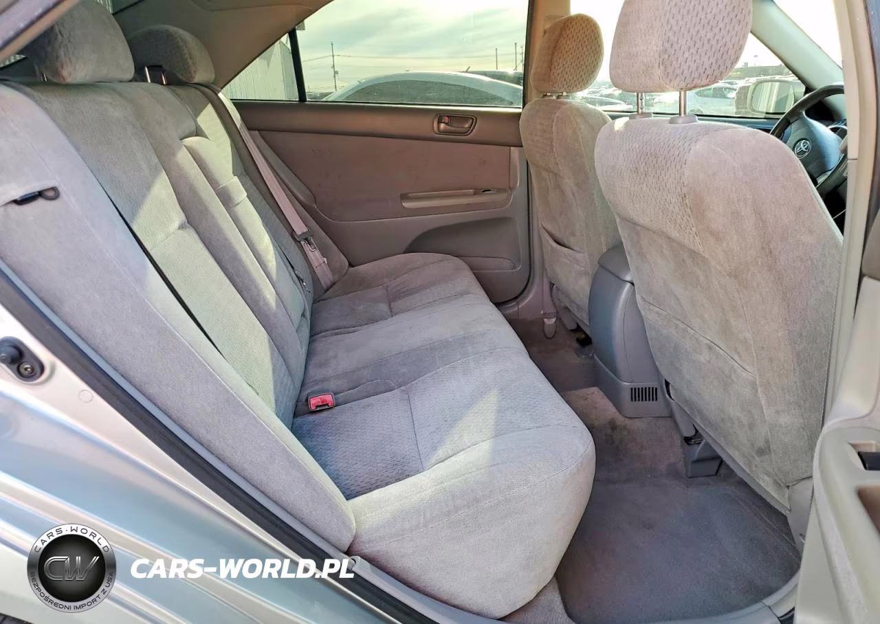 2002 Toyota Camry VIN:JTDBE32K920130808 - 10