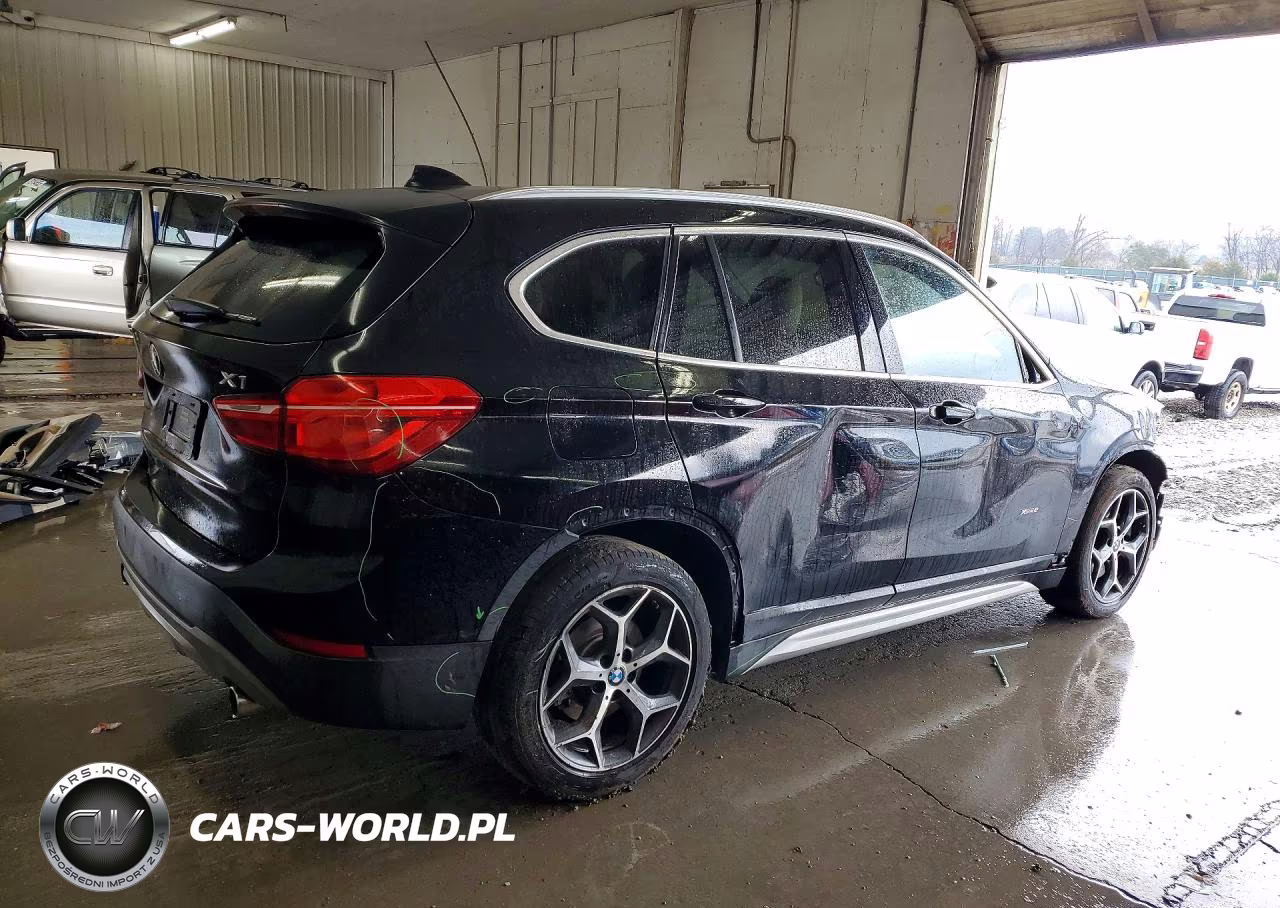 2018 BMW X1 xDrive28I VIN:WBXHT3C30J5K27729 - 3