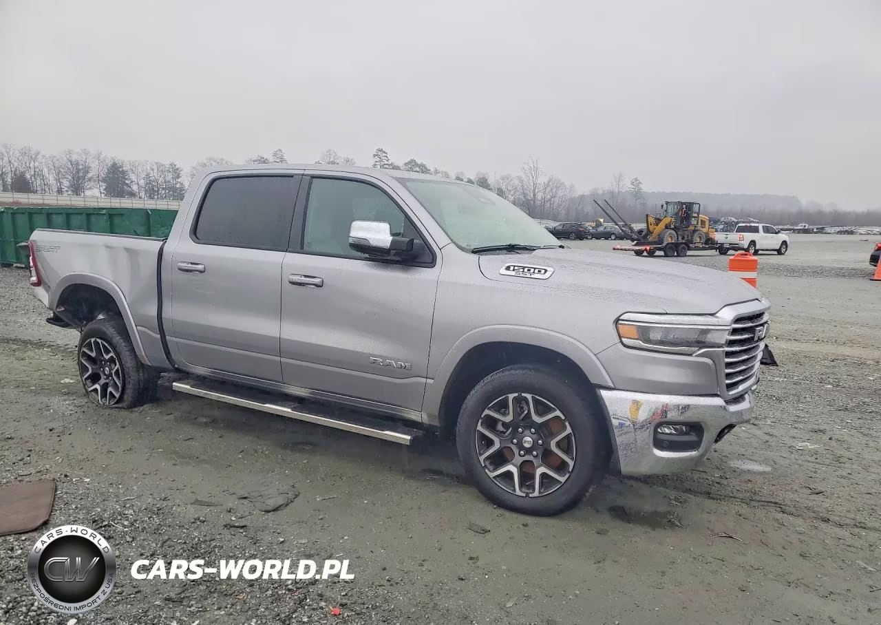2025 Dodge 1500 Laramie VIN:1C6SRFJP6SN519113 - 4