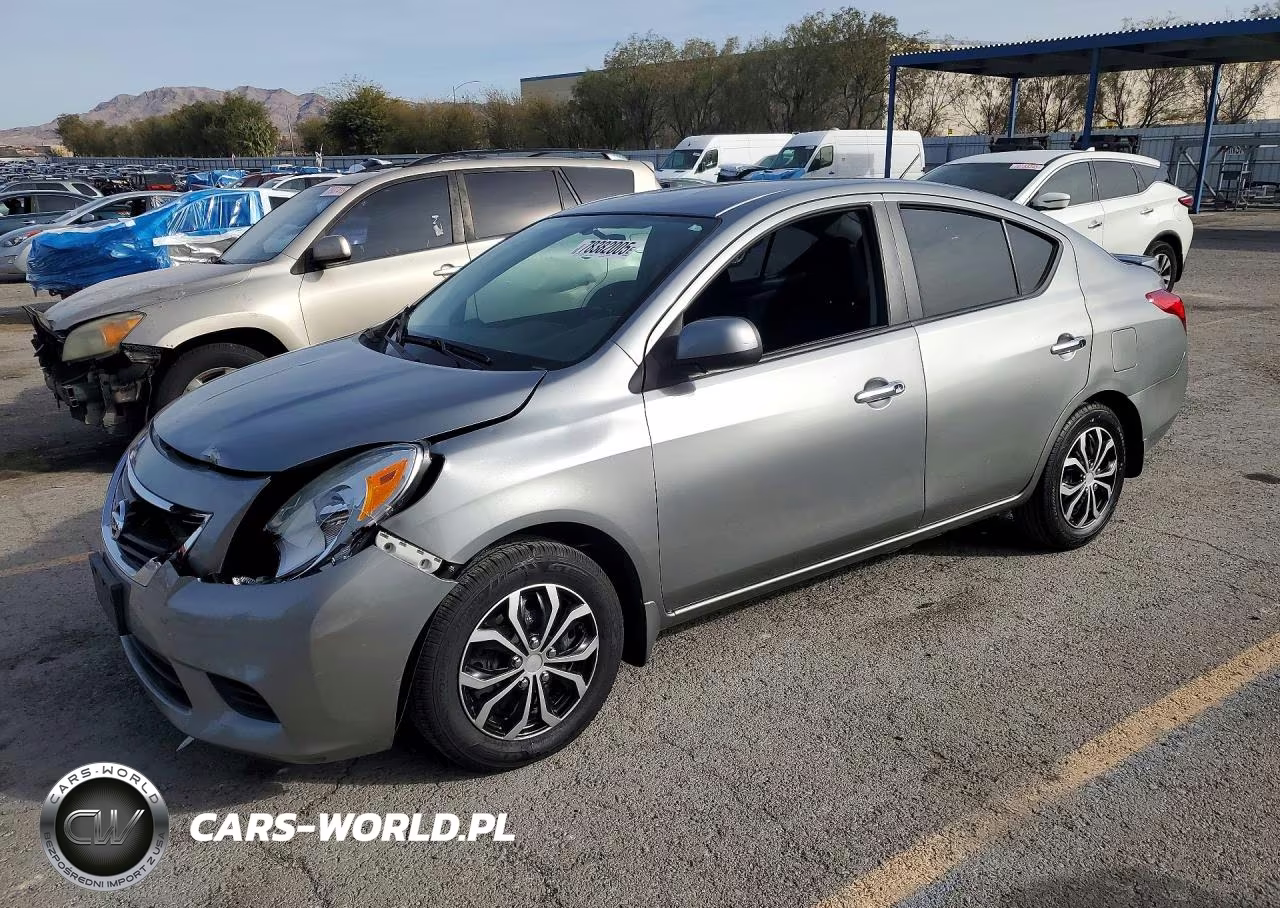 2013 Nissan Versa 1.6 S