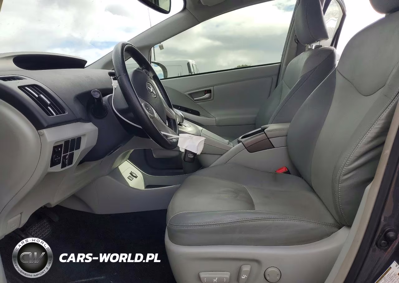 2013 Toyota Prius VIN:JTDKN3DU7D5564696 - 7