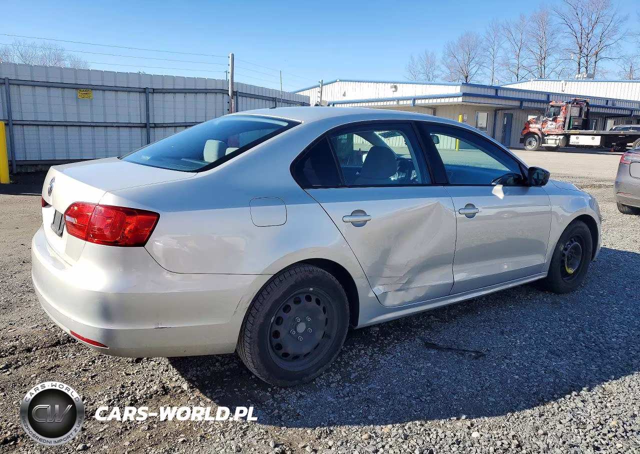 2011 Volkswagen Jetta Base VIN:3VW2K7AJ3BM381391 - 3
