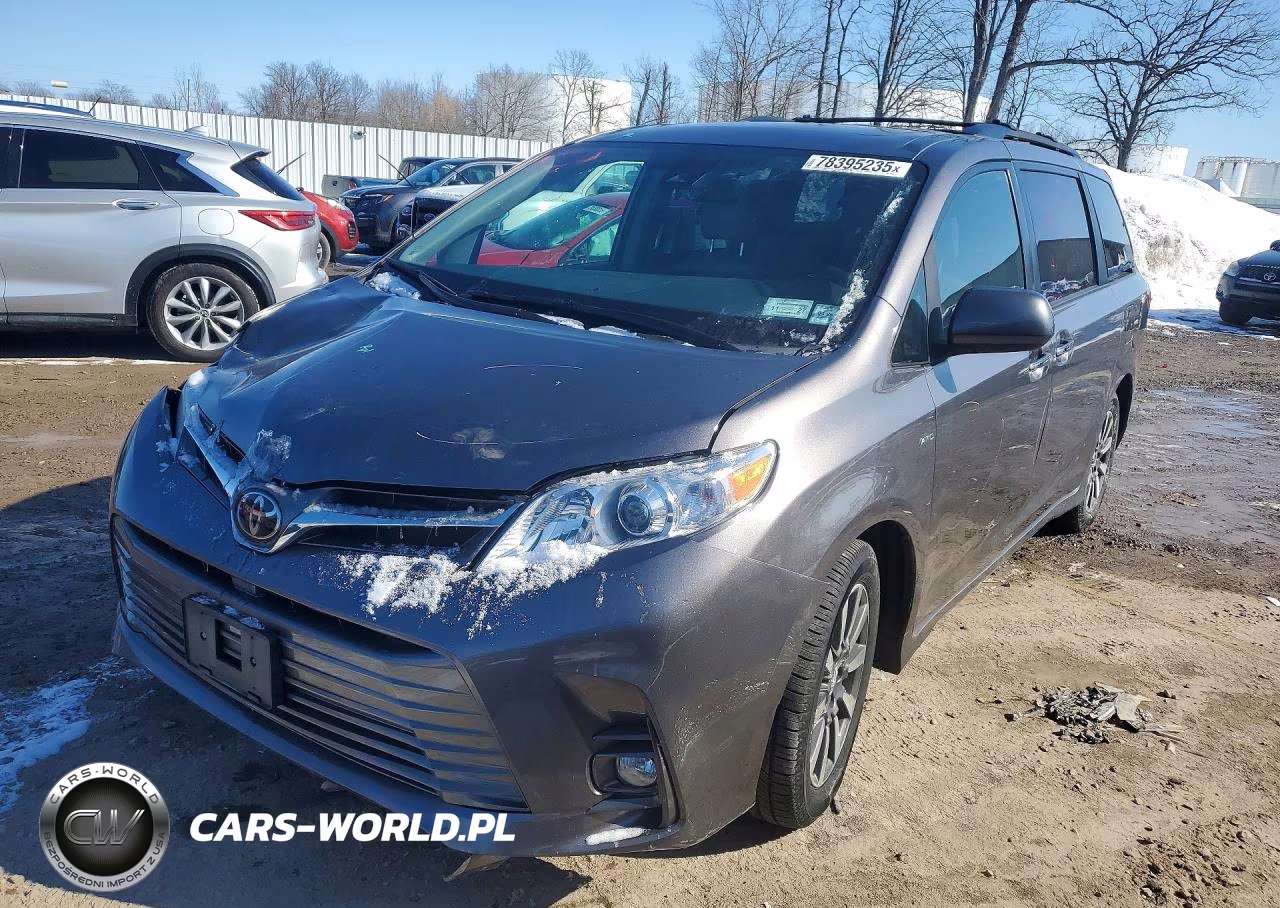 2020 Toyota Sienna Xle