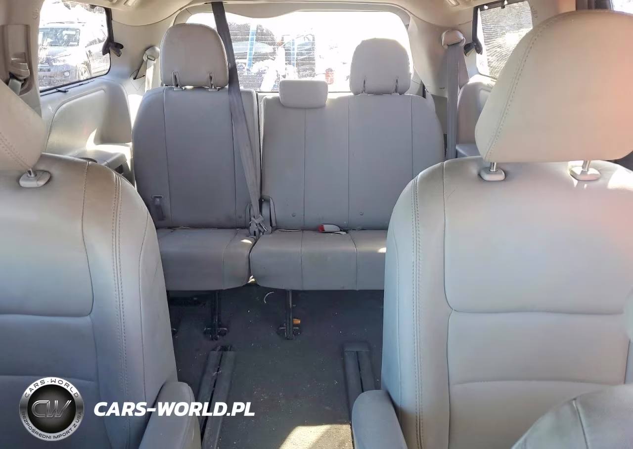 2020 Toyota Sienna Xle VIN:5TDDZ3DC8LS230674 - 10