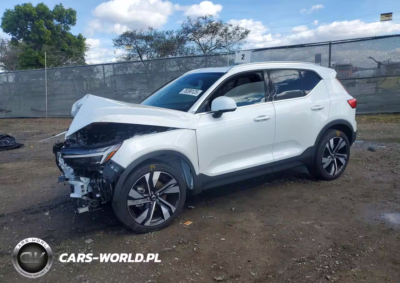 2023 Volvo Xc40 Ultimate
