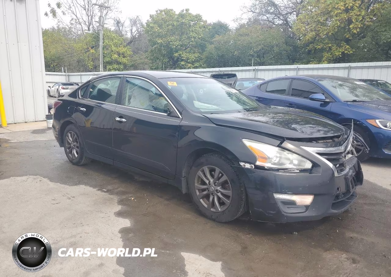 2015 Nissan Altima 2.5 VIN:1N4AL3AP5FN891798 - 4