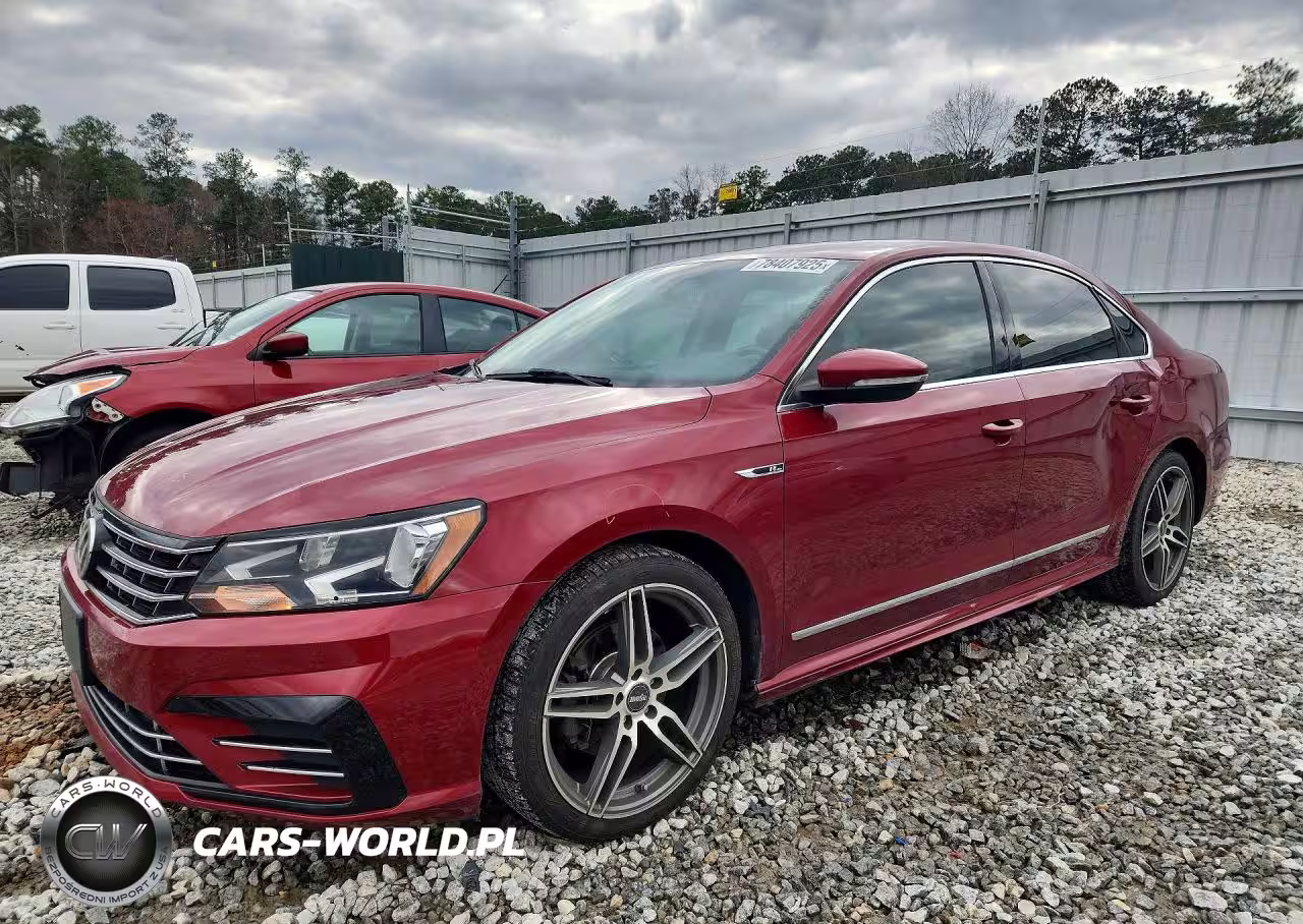 2017 Volkswagen Passat R-Line