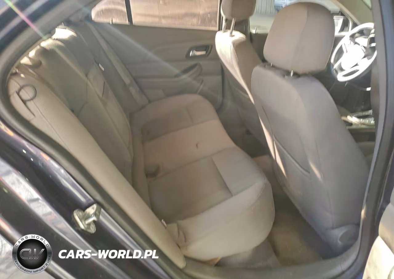 2013 Chevrolet Malibu Ls VIN:1G11B5SA0DF205122 - 10