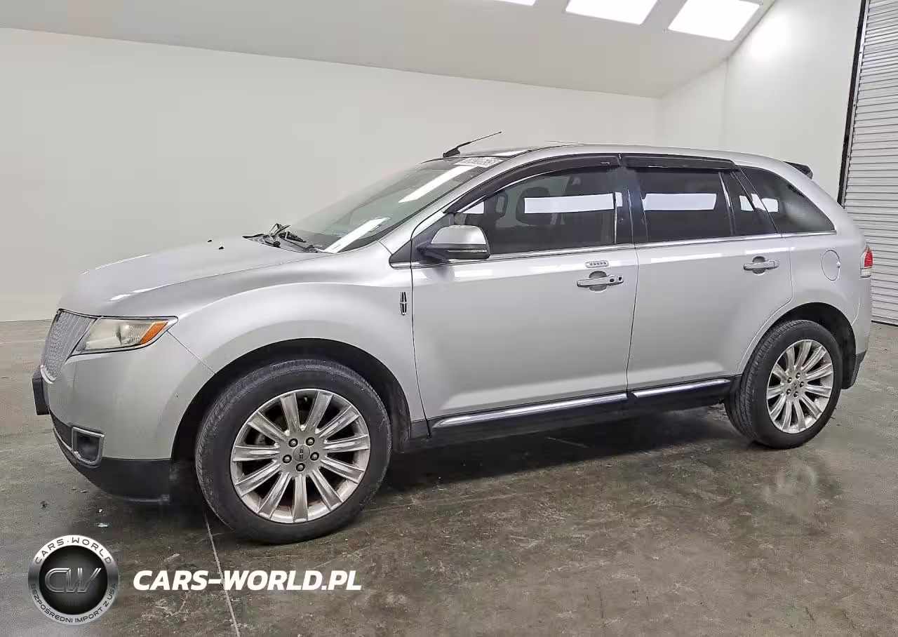 2013 Lincoln Townhouse Mkx