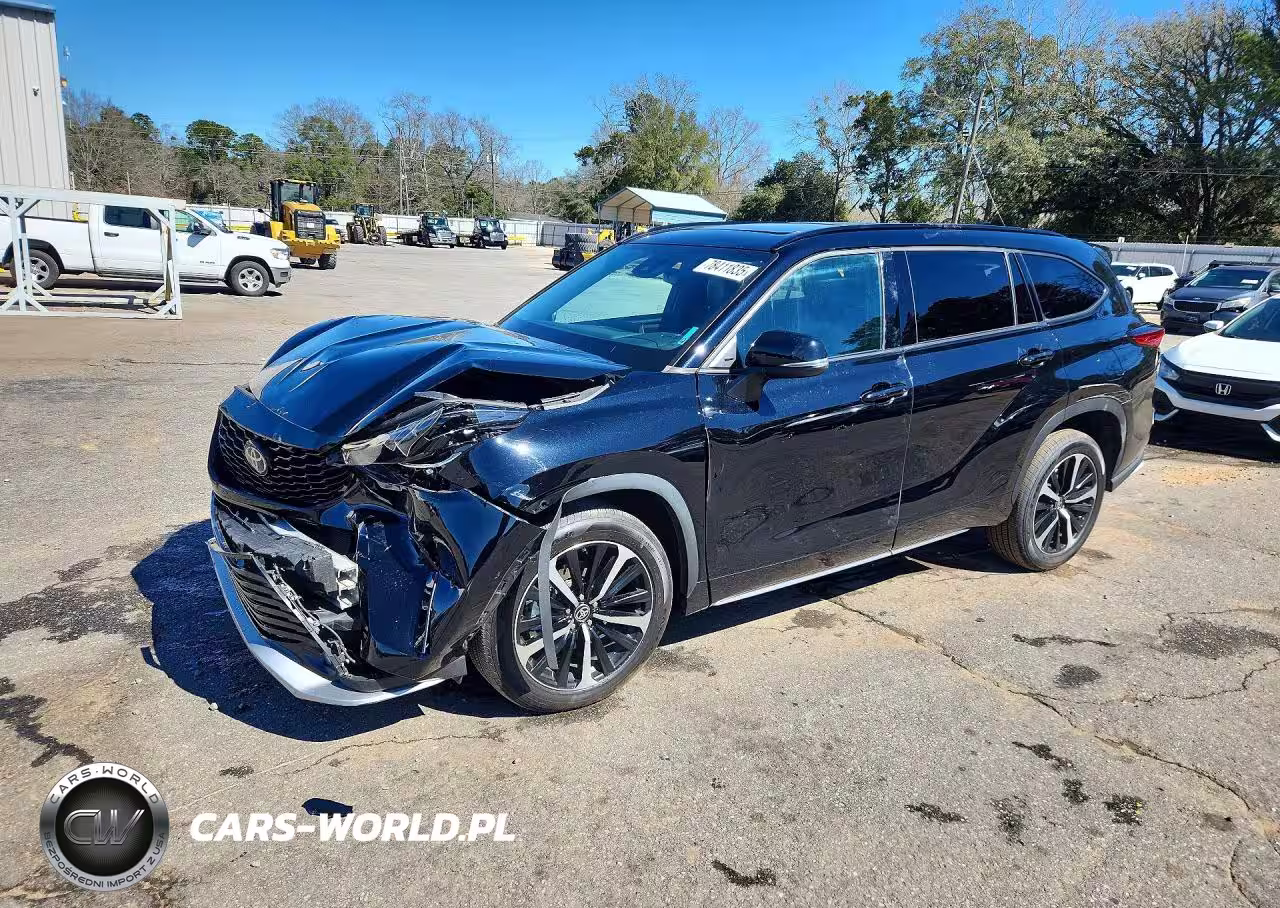 2022 Toyota Highlander Xse