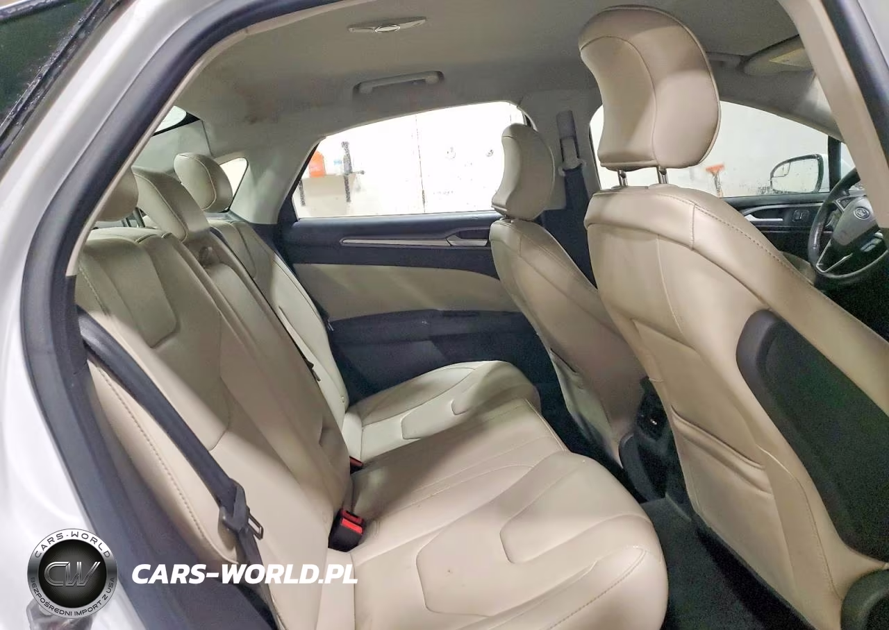 2016 Ford Fusion Titanium VIN:3FA6P0K9XGR135469 - 10