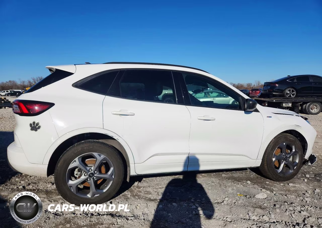 2023 Ford Escape St Line VIN:1FMCU9MN2PUA63983 - 3