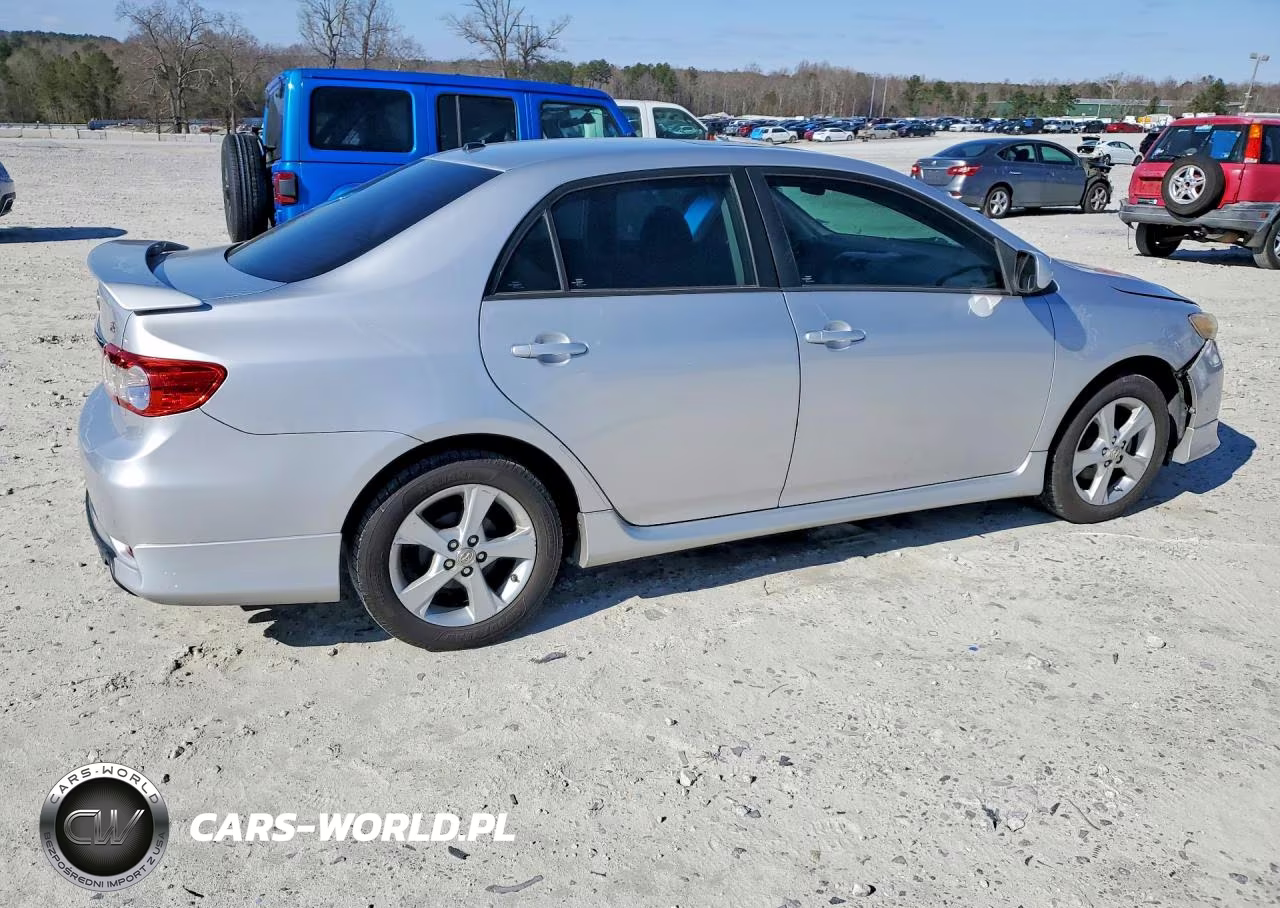 2011 Toyota Corolla Base VIN:2T1BU4EE6BC666538 - 3