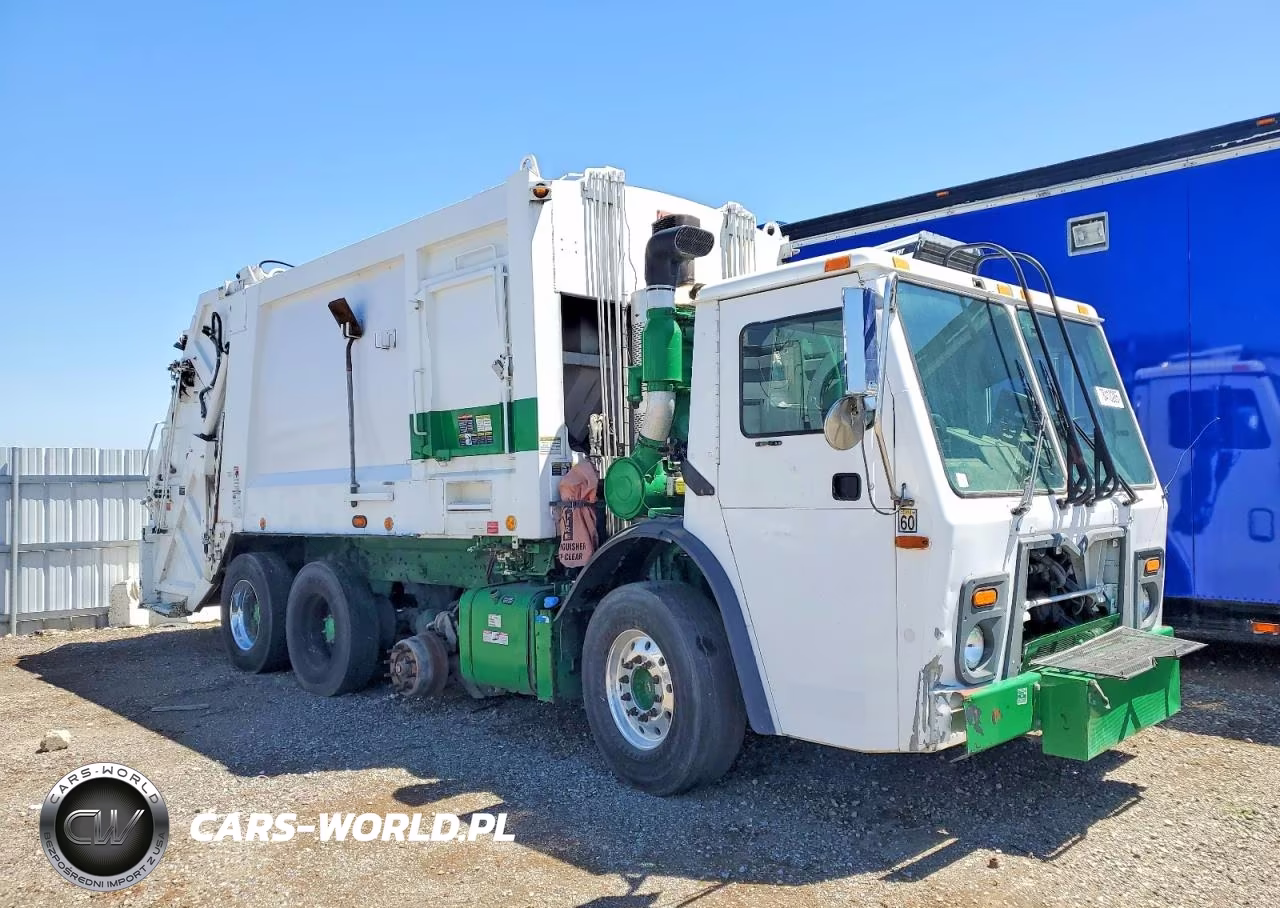 2011 Mack Leu613 Refuse Truck