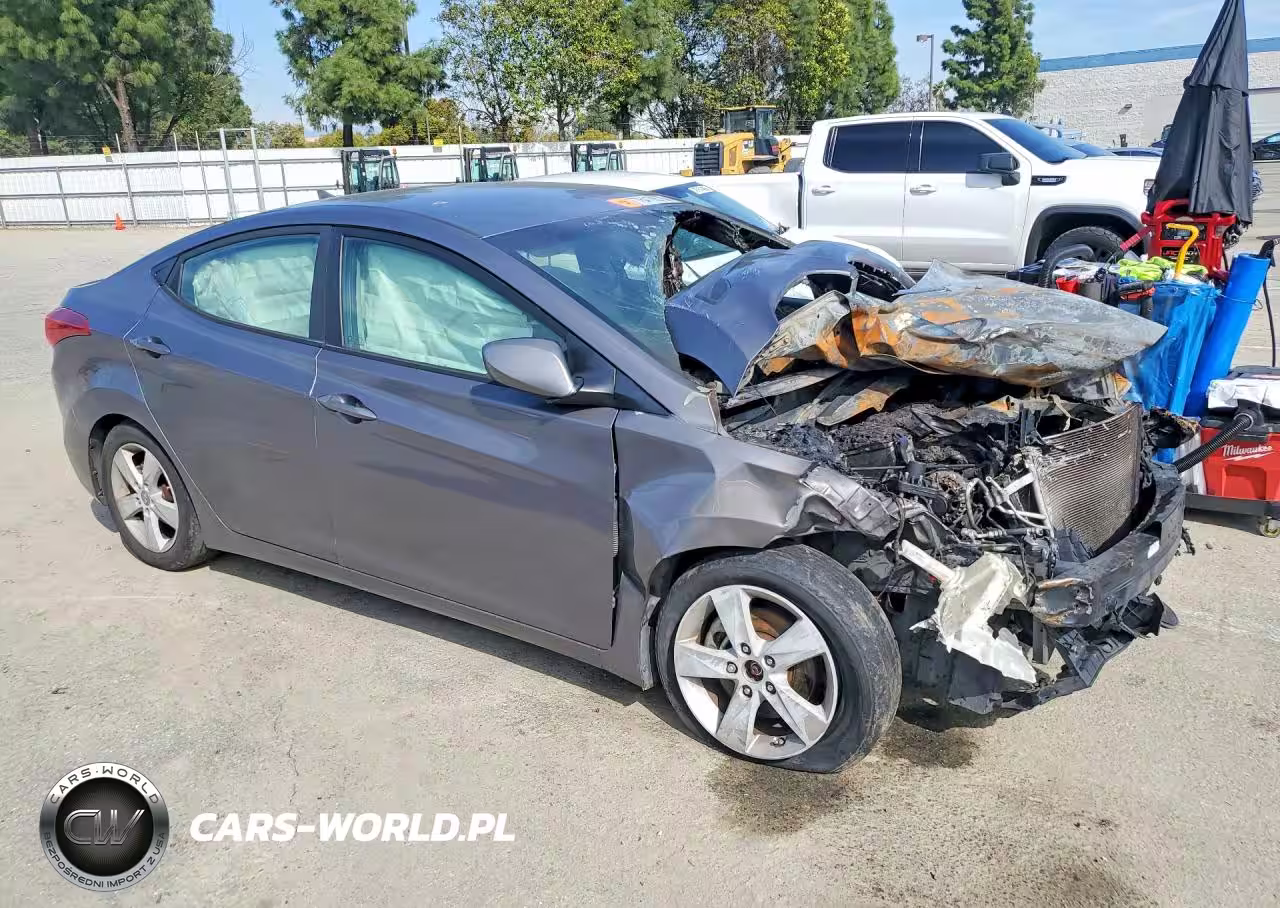 2011 Hyundai Elantra Gls VIN:5NPDH4AE8BH059265 - 4