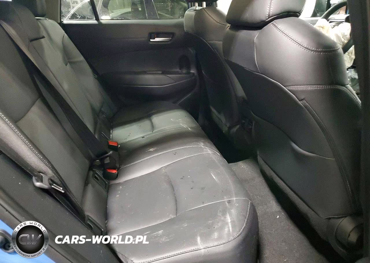 2026 Toyota Corolla Cross Xle VIN:7MUDAABG6TV153892 - 11