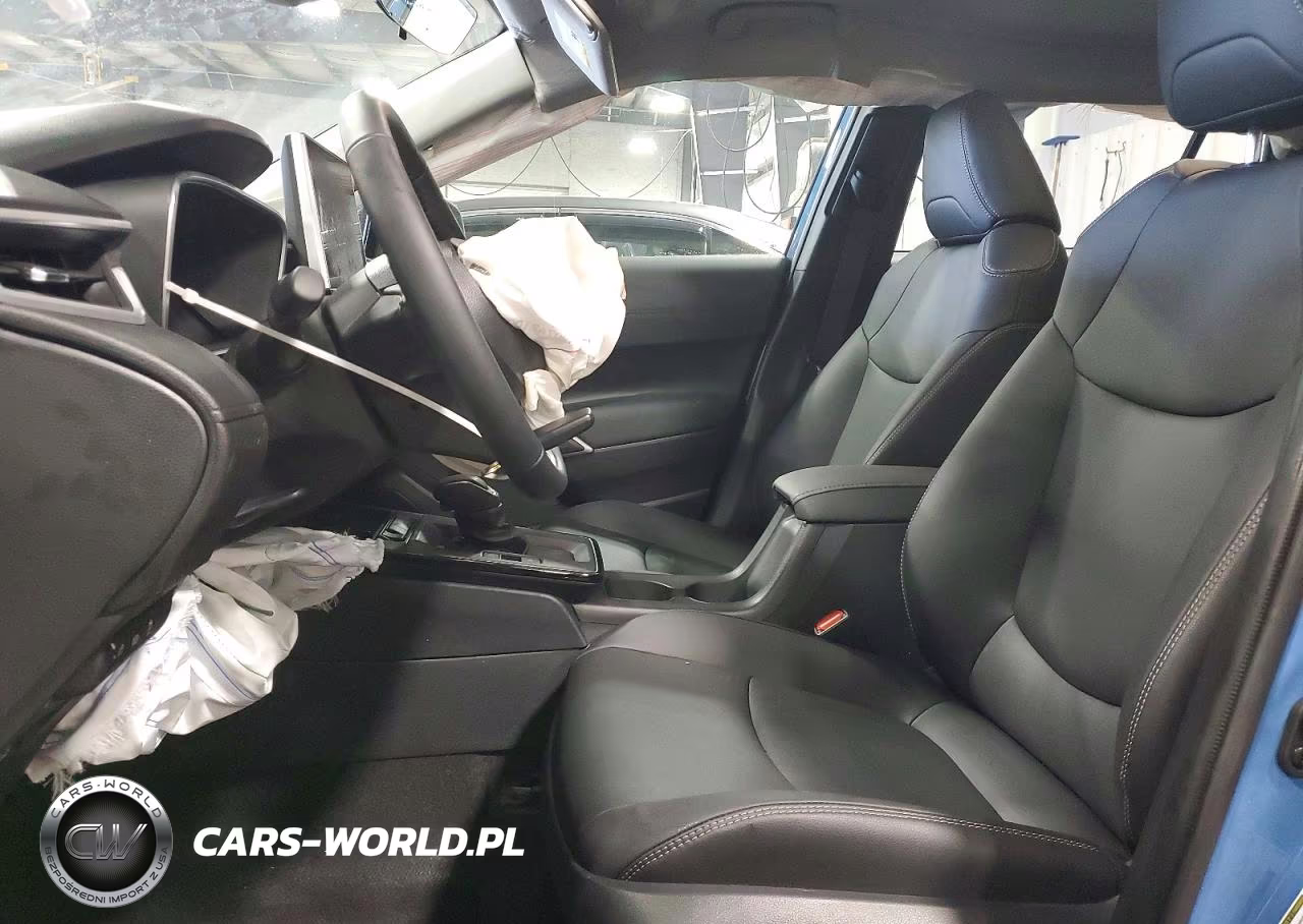 2026 Toyota Corolla Cross Xle VIN:7MUDAABG6TV153892 - 7
