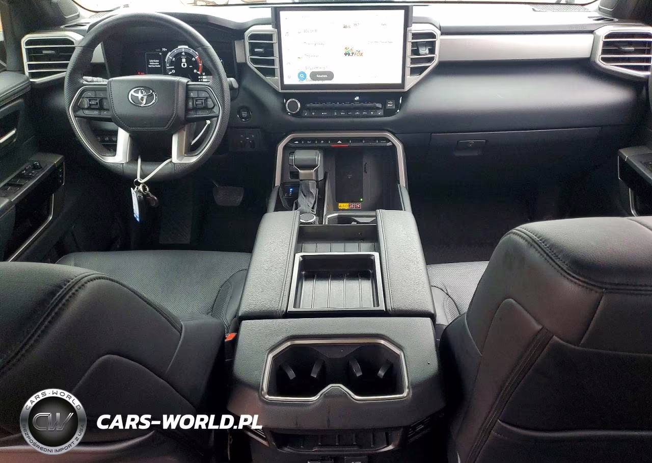 2025 Toyota Tundra Limited VIN:5TFJA5DB7SX252591 - 8
