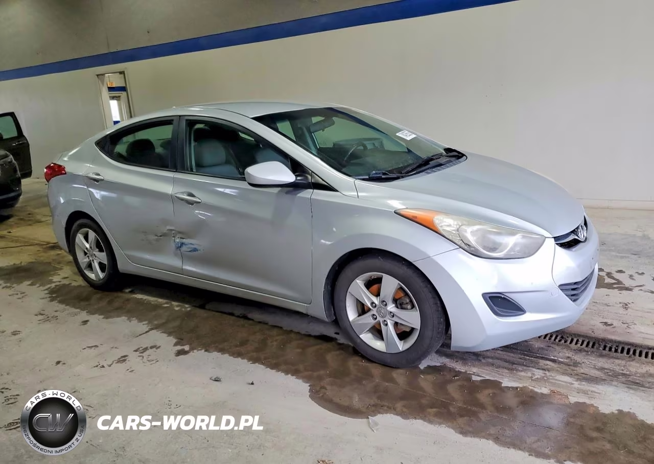 2013 Hyundai Elantra Gls VIN:5NPDH4AEXDH365547 - 4