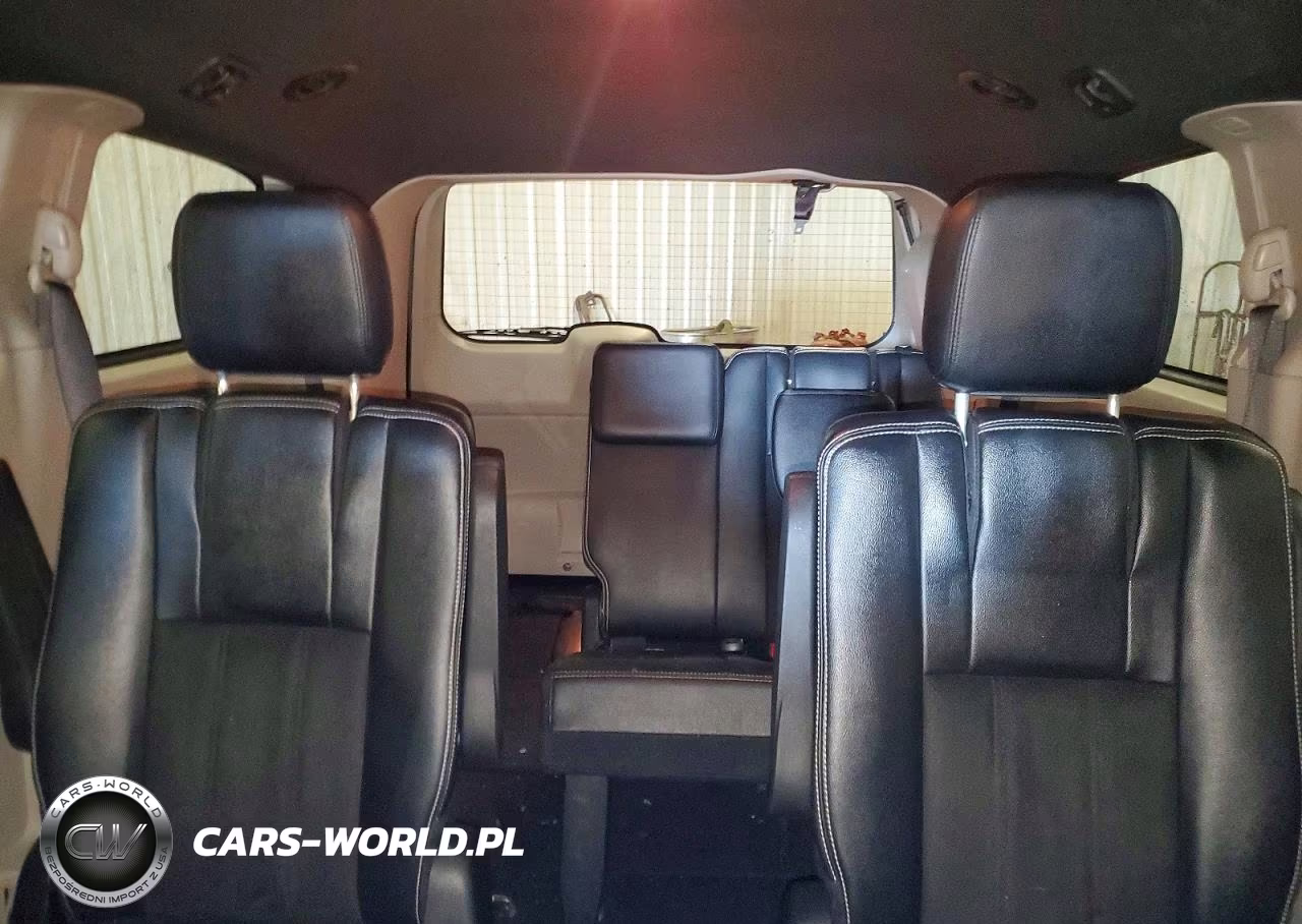 2019 Dodge Grand Caravan Sxt VIN:2C4RDGCG9KR755198 - 10
