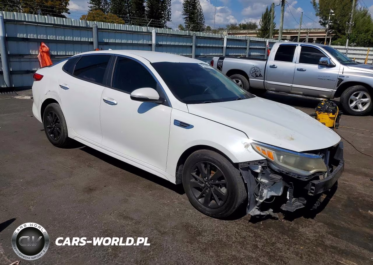 2016 Kia Optima Lx VIN:5XXGT4L10GG104997 - 4