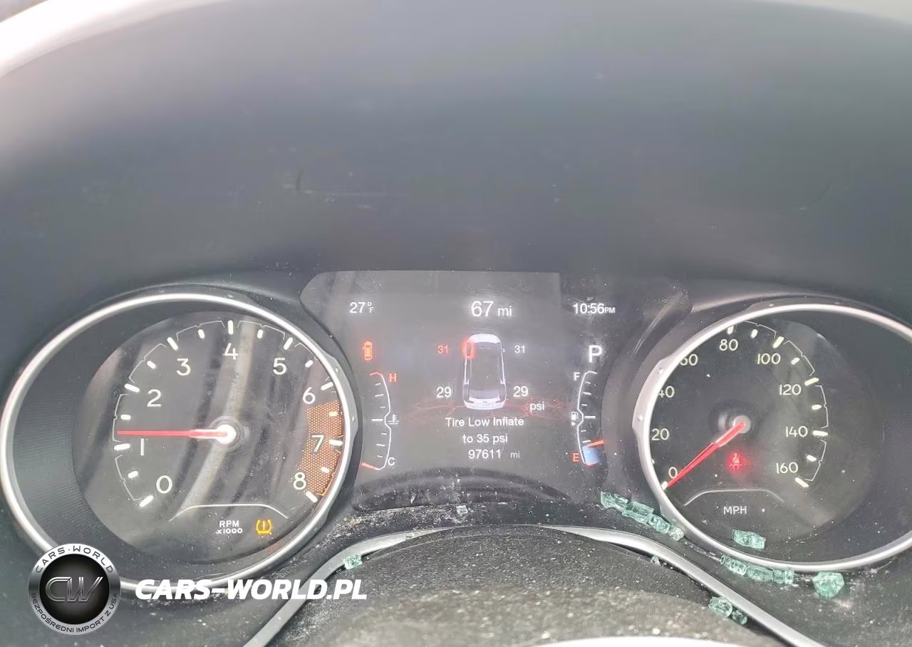2018 Jeep Compass Latitude VIN:3C4NJDBB6JT100181 - 9