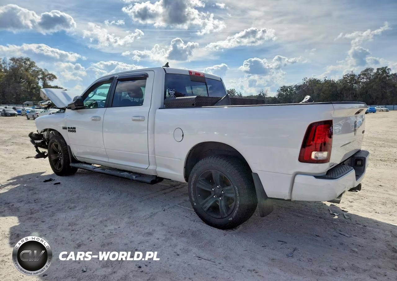 2018 Ram 1500 Sport VIN:1C6RR7UT2JS196532 - 2