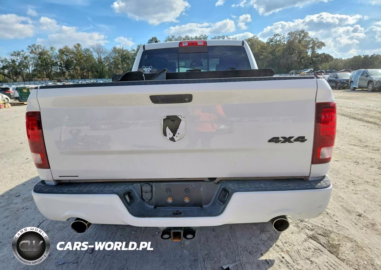 2018 Ram 1500 Sport VIN:1C6RR7UT2JS196532 - 6