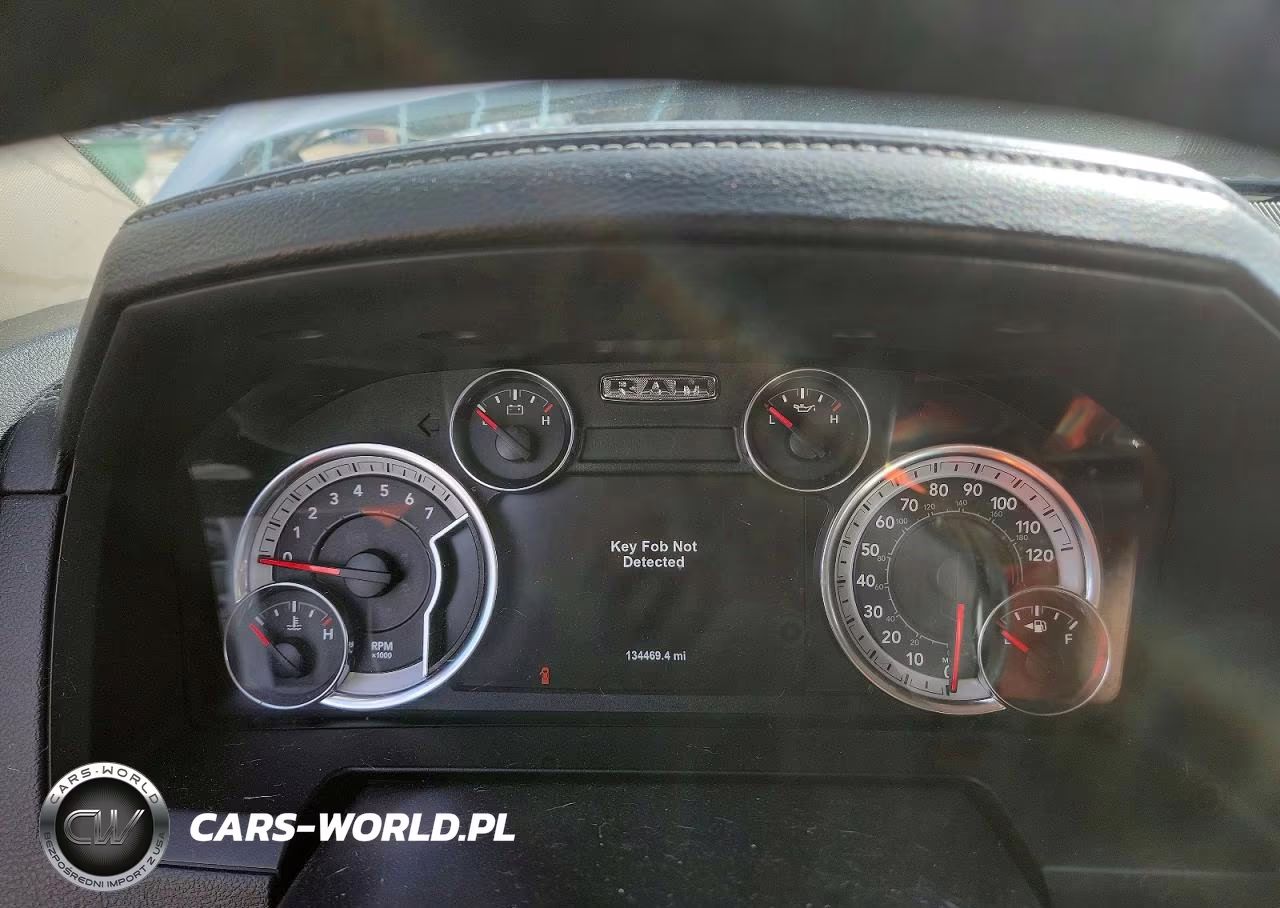 2018 Ram 1500 Sport VIN:1C6RR7UT2JS196532 - 9