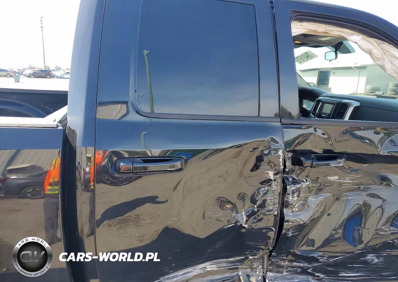 2019 Ram 1500 Classic Slt VIN:1C6RR6GG9KS670082 - 10