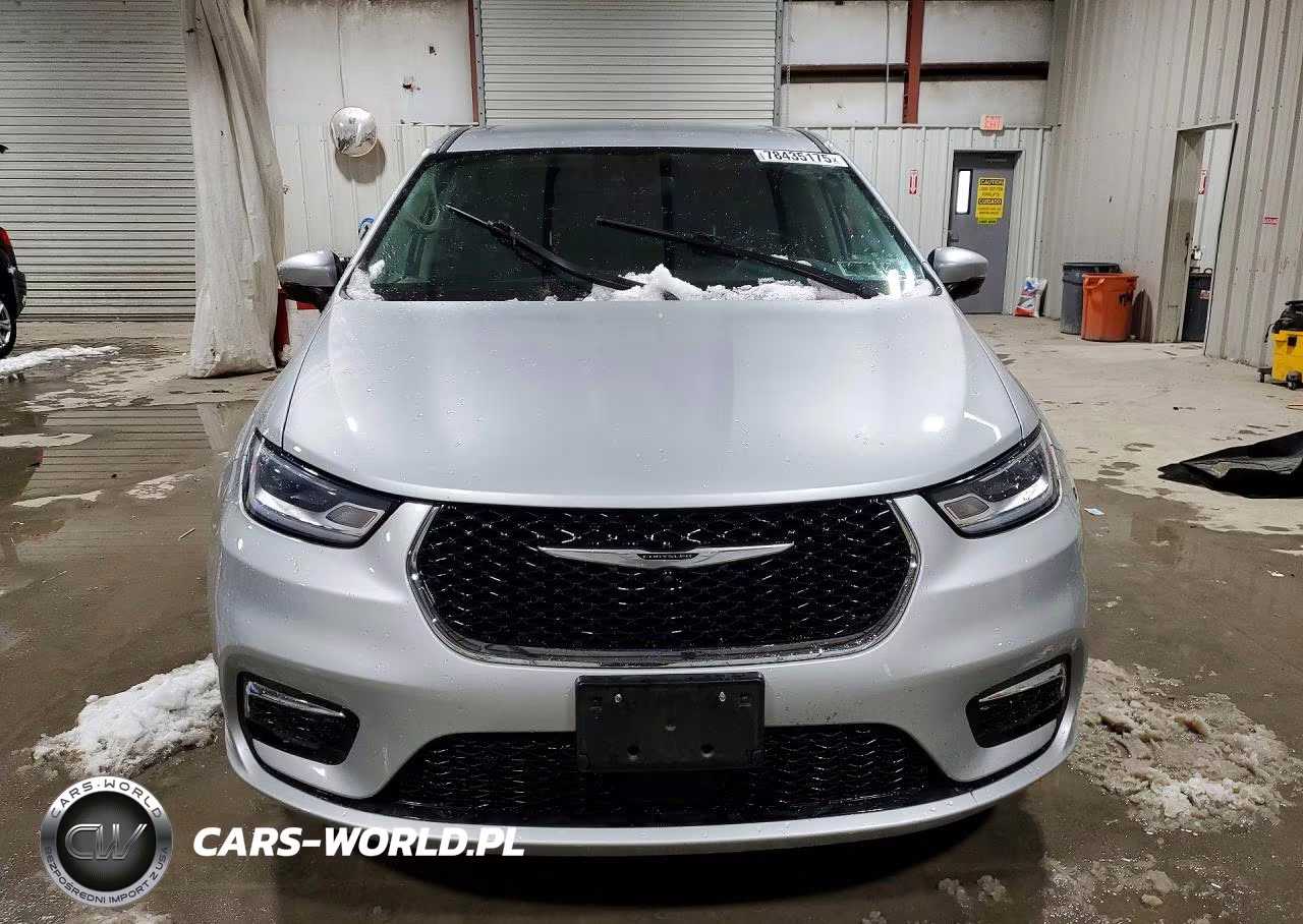 2023 Chrysler Pacifica Hybrid Touring L VIN:2C4RC1L77PR527403 - 5