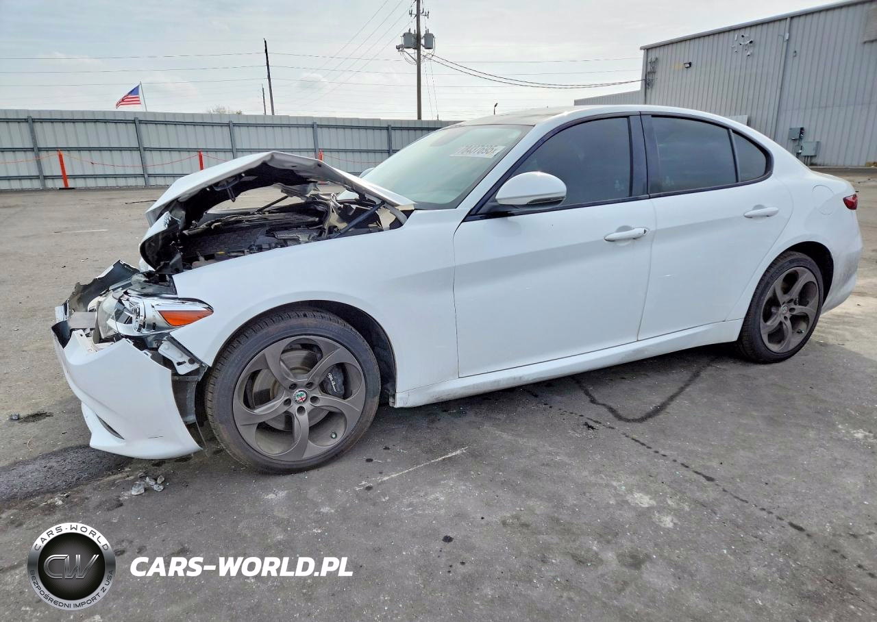 2018 Alfa Romeo Giulia Q4