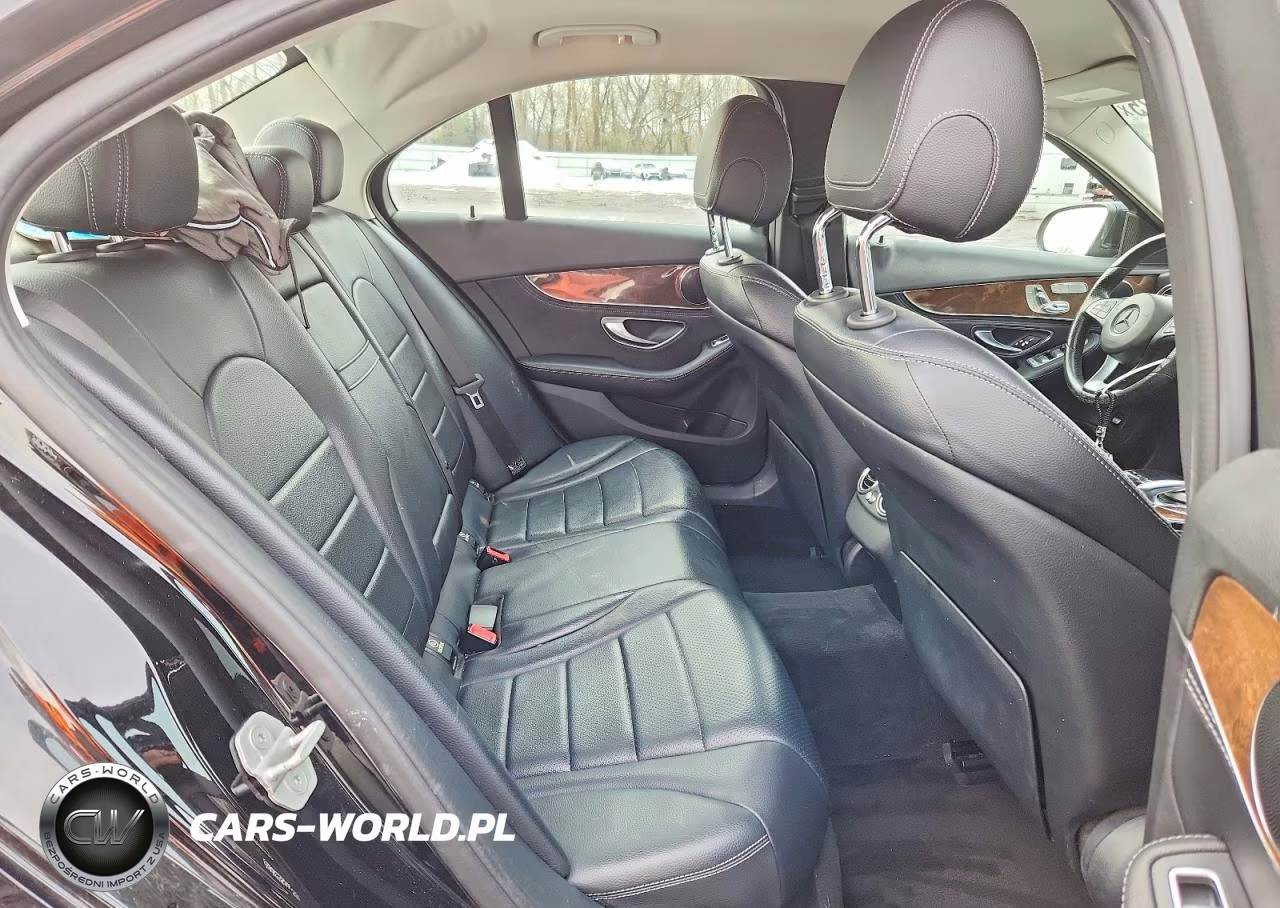 2016 Mercedes-Benz C 300 4Matic VIN:55SWF4KB9GU108593 - 10