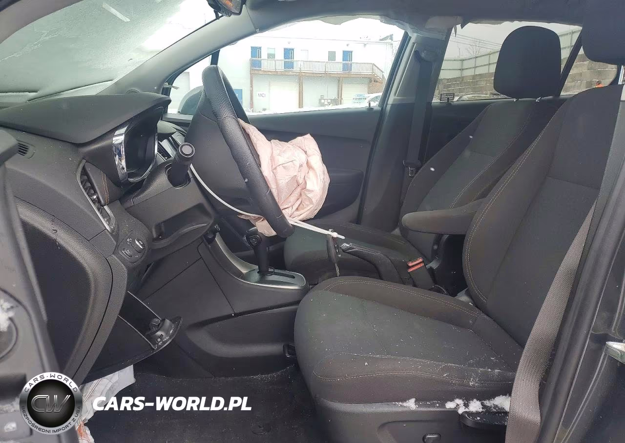 2020 Chevrolet Trax Ls VIN:3GNCJKSBXLL109651 - 7